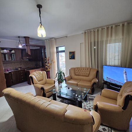 City Center Apartment Берат Екстер'єр фото