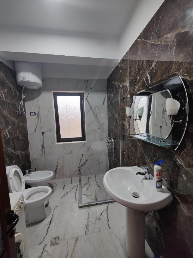 City Center Apartment Берат Екстер'єр фото
